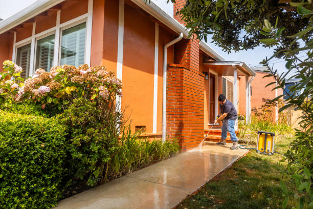 Best Deck Cleaning Services  in Gambier, OH